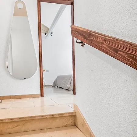 Bright 3 Bdr House In Ocean Views Сasa de vacaciones